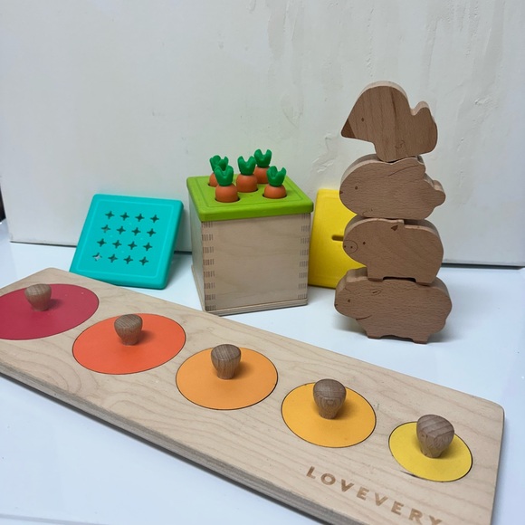 lovevery play kit and panda crate toy - Picture 1 of 8